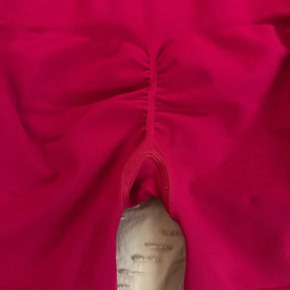 LAST CHANCE Alphalete Ampily Shorts - Picture 4 of 5